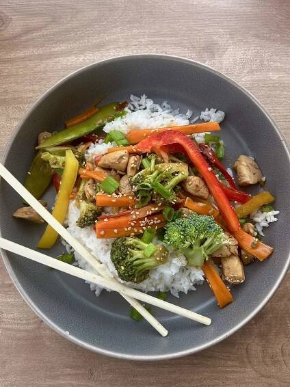 Chicken Rainbow Vegetable Stir-Fry • Sarah Koszyk