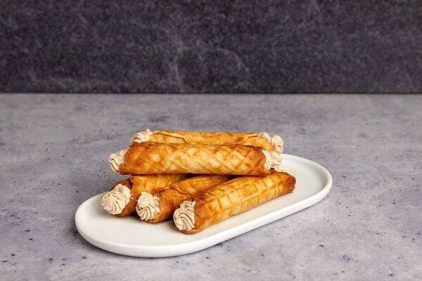Nieuwjaarsrolletjes: Dutch New Year’s Day Rolled Waffle Cookies – Toine’s Kitchen