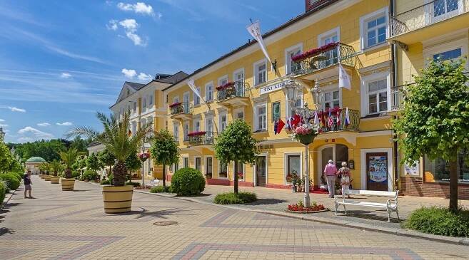 HOTEL TRI LILIE - Prices & Reviews (Frantiskovy Lazne, Czech Republic)