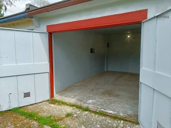 Prodej garáže, 18 m 2  - Veselí nad Moravou - náhled 8