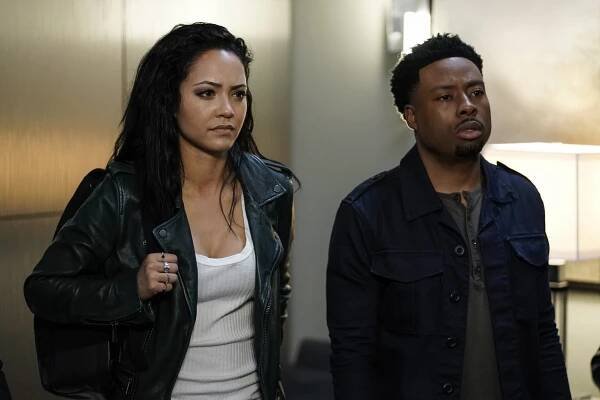 MacGyver - Mason + Cable + Choices - Z filmu - Tristin Mays, Justin Hires