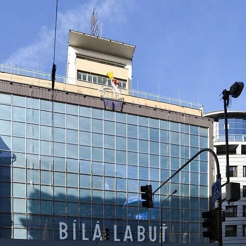 Obchodní dům Bílá labuť – mapamatky.cz