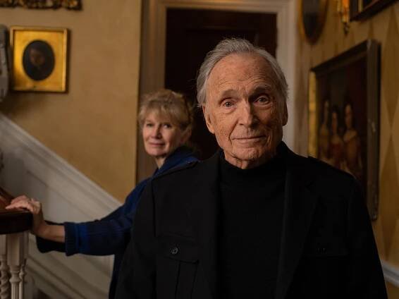 Dick Cavett Takes a Few Questions