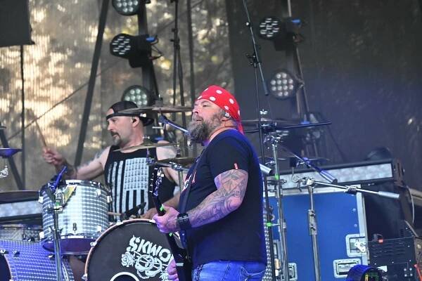 Dlouhé čekání skončilo. Kapela Škwor zahrála na Konopišti odložený koncert