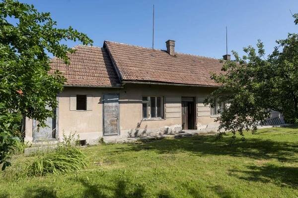 Prodej rodinného domu 110 m2 s pozemkem 1 293 m2 - Moravany - Platěnice | Reality.iDNES.cz 