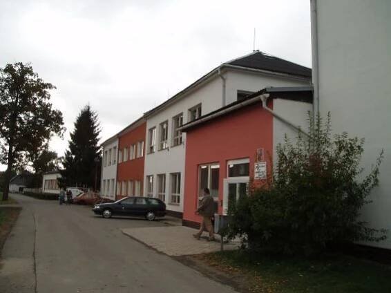 ZŠ A MŠ Újezd - Živéfirmy.cz