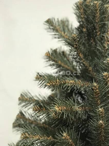 Umělý Vánoční stromeček Smrk Tradiční 220 cm - zanapo.cz