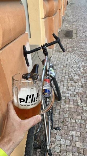 Pivovar Chříč - podniková prodejna foto 5