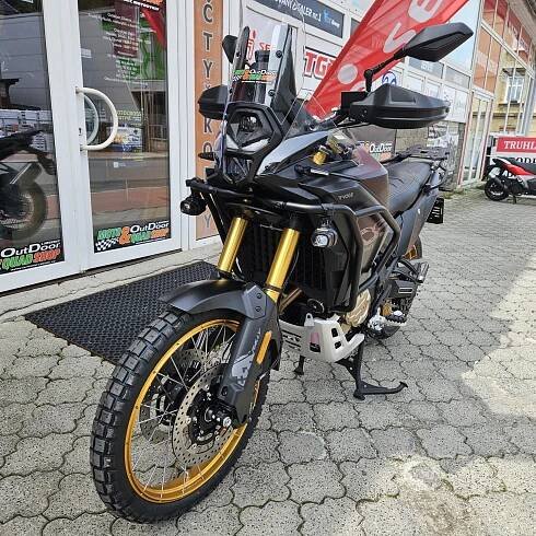 Voge 800 Rally, záruka 4 roky, vypínatelné ABS a TCS, kamera