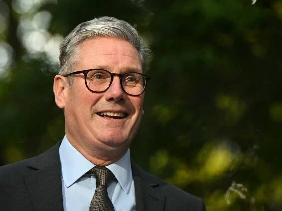 Keir Starmer warned to back or sack Sue Gray row as use of Arsenal box donation revealed