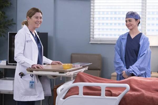 Chirurgové - Odkaz - Z filmu - Ellen Pompeo, Caterina Scorsone