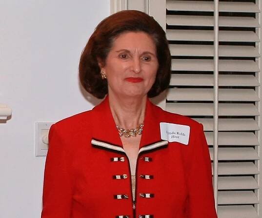Lynda Bird Johnson Robb Biography - Facts, Childhood, Family Life & Achievements
