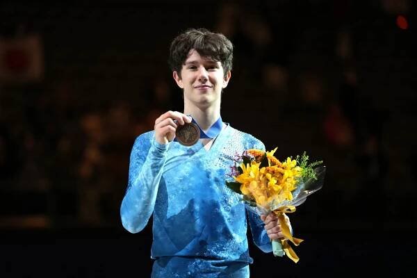 Adam Hagara získal bronz na MS juniorov v krasokorčuľovaní 2024 | SPORTNET