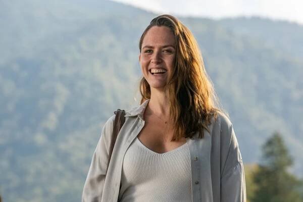Die Rettung der uns bekannten Welt - Z filmu - Emily Cox