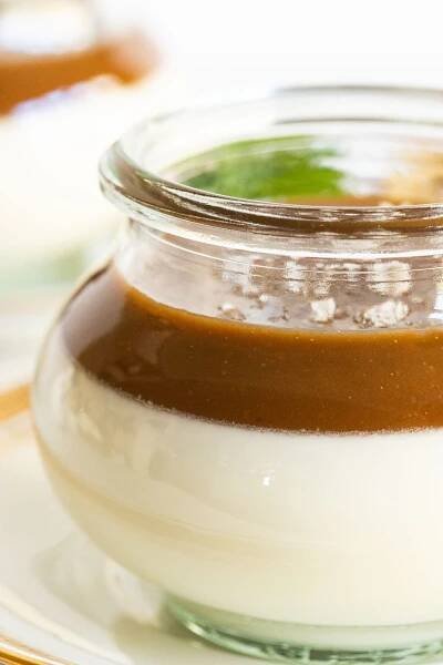 Salted Butterscotch Panna Cotta - thecafesucrefarine.com