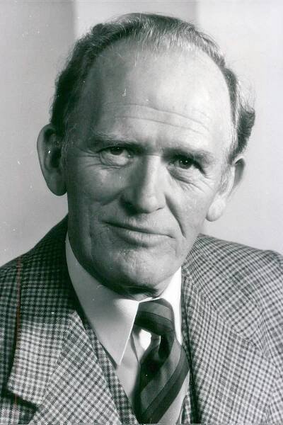 Gordon Jackson herec