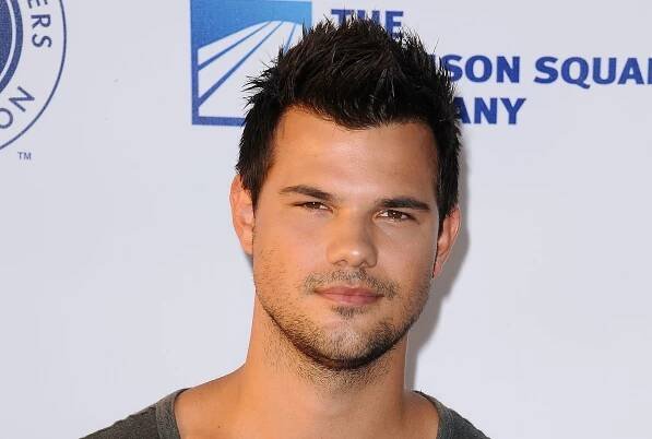 How Taylor Lautner Feels About That Song Taylor Swift Wrote About Him