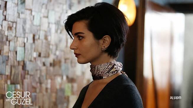 Odvážný a krásná - Epizoda 12 - Z filmu - Tuba Büyüküstün