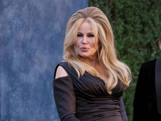 Oh, So Jennifer Coolidge Is *Rich* Rich! A Dive Into Her Net Worth Proves It