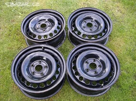 Plechové disky kola VW 5x112 Golf Touran R15 ET47