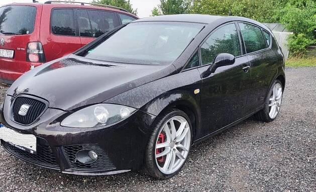 SEAT LEON CUPRA 2.0TFSI 177KW r. 2008 179tis km BUFÍK 19"AL