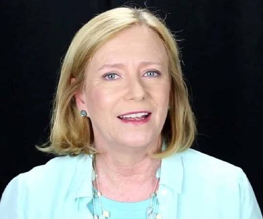 Eve Plumb Biography - Facts, Childhood, Family Life & Achievements