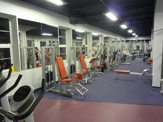 Sportovní centrum a posilovna FIT HB - Posilovna