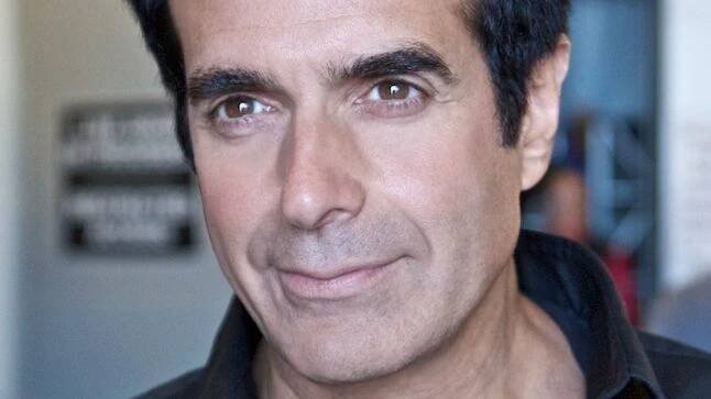 David Copperfield: Uhrančivý iluzionista proslul nevídanými triky, v soukromém životě zradil Češku - Médium.cz