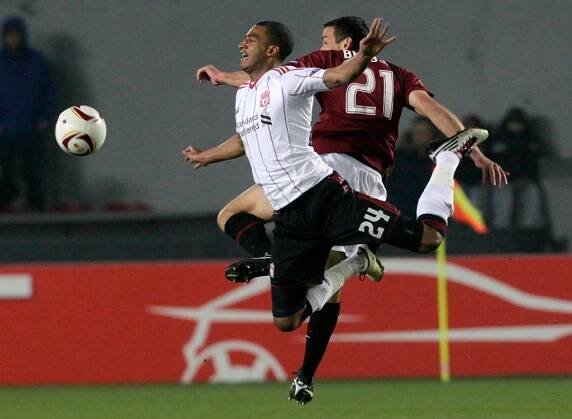 Tvrdé střety, vyhecovaný Řepka a špatní hosté. Sparta vs. Liverpool 0:0