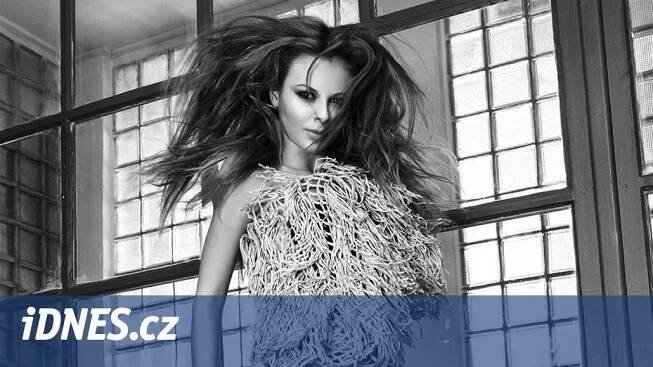 Bagárová na nové desce míchá tradiční nástroje s moderním zvukem - iDNES.cz