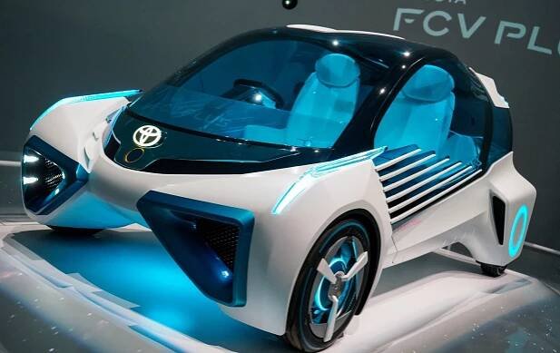 Prezident Toyoty Akio Toyoda si není jistý pokračováním globální strategie pouze pro elektromobily. Podle deníku...