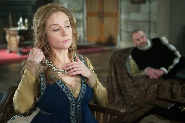 Království - Vyhnanství - Z filmu - Megan Follows