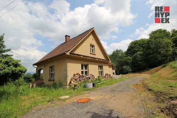 Zajímavá nemovitost na parcele o rozloze 5.094 m2 v Náhlově pod vrchem Na vyhlídce | Reality.iDNES.cz 