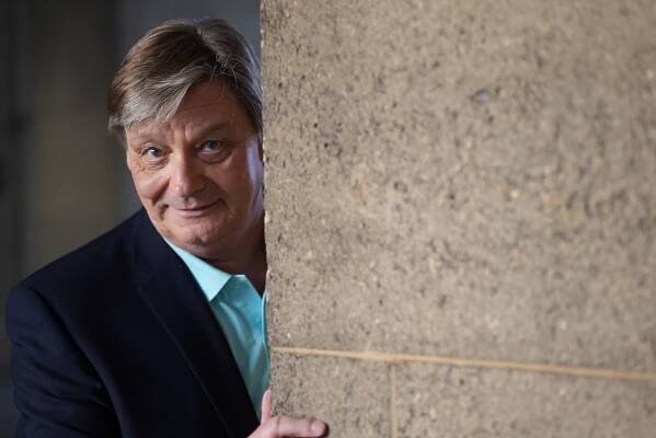 Frank Muth – Schauspieler – Synchronregie, Synchronsprecher, Dialogbuchautor