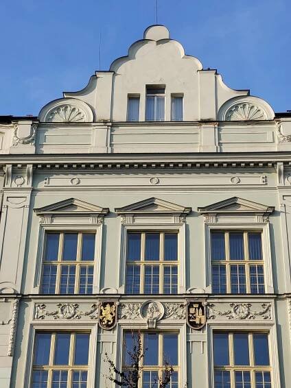 Hotelová škola, Praha 10, Vršovická 43
