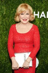 Bette Midler Reveals She's Set to Perform Mary Poppins Returns Song at the Oscars: 'So Excited!'
