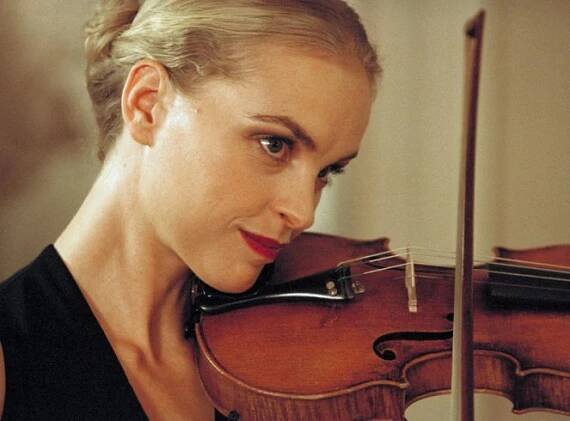 Bloch - Schwestern - Z filmu - Nina Hoss