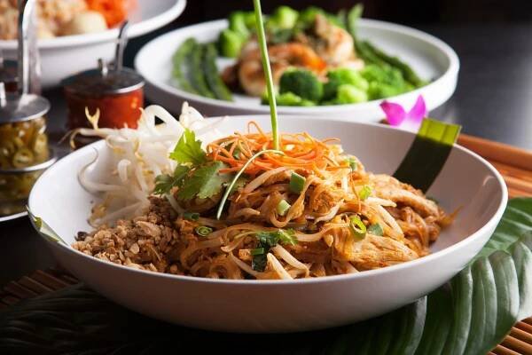 Kuřecí Pad Thai – Recept na národní thajské jídlo