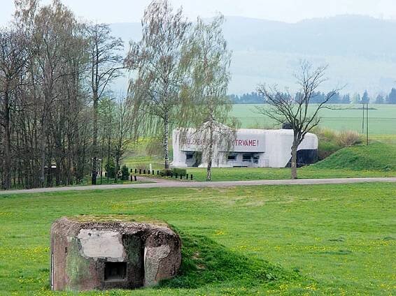 Naše expozice | Muzeum čs. opevnění z let 1935–1938, Pěchotní srub K-S 14 „U cihelny“ v Králíkách
