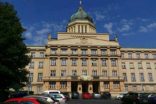 Katedra teologické etiky Katolické teologické fakulty - Univerzita Karlova foto 1