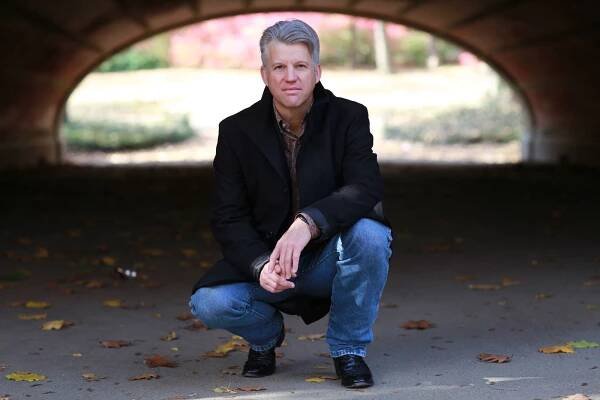 TIM SULLIVAN Singer/Songwriter - Photos