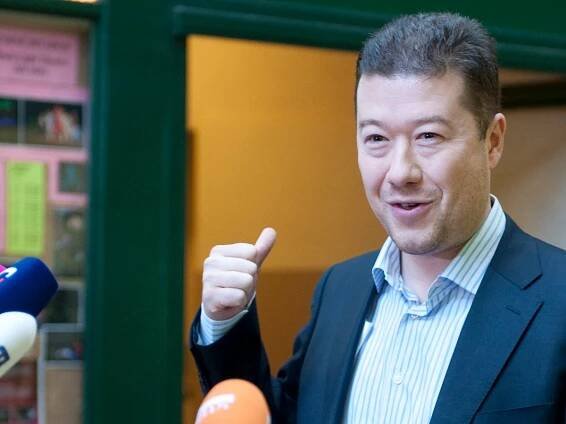 Tomio Okamura na tiskové konferenci v Praze | iROZHLAS - spolehlivé zprávy