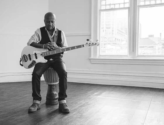Jeff Jones – Roar Group | Publishing – Records – Media