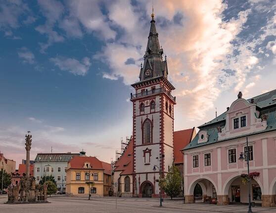 Chomutov slyší zvony. Městská věž se probouzí po dlouhé odmlce