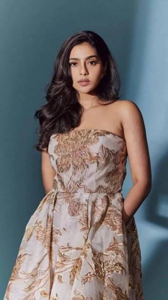 Aishwarya Lekshmi radiates grace in THESE mesmerizing pictures