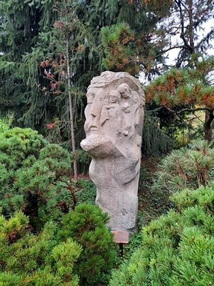 Exkurze v Meditační zahradě v Plzni - Bolevec, Senioři - TOTEM Plzeň