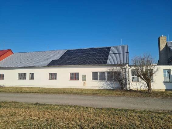Fotovoltaická elektrárna – OK Plast – Plastová okna Olomouc