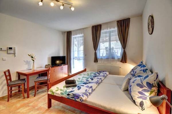 U zámeckého parku | apartmany-vtreboni.cz