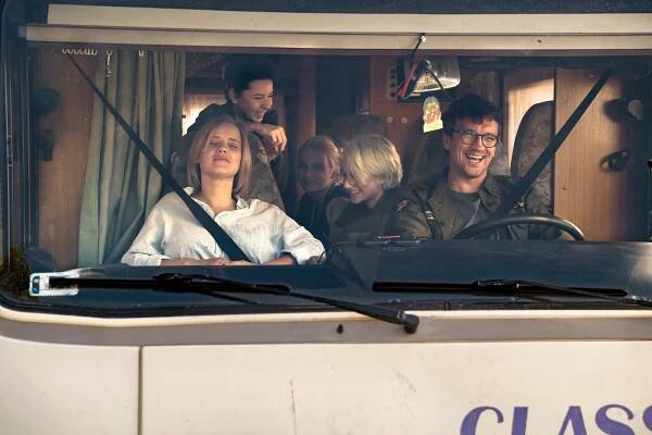 Każdy wie lepiej - Z filmu - Joanna Kulig, Michał Czernecki