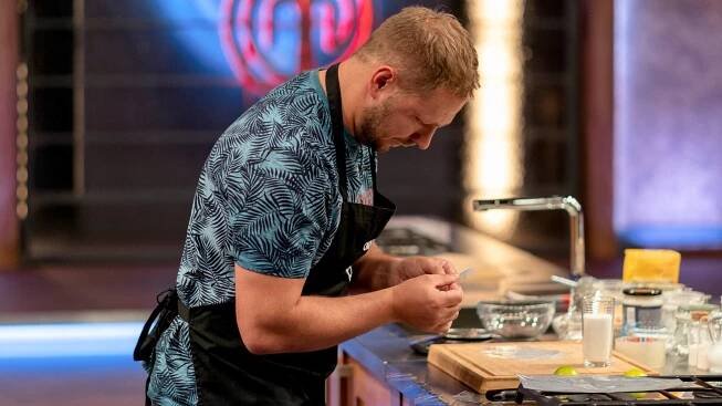 KOMENTÁŘE OD FANOUŠKŮ - Nový MasterChef: Šikovnost skláře se může hodit i v kuchyni. Ondra oslnil i slavnou cukrářku